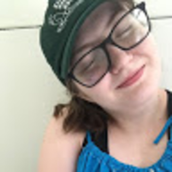 Meet your Posher, Brittany - Picture 1 of 1